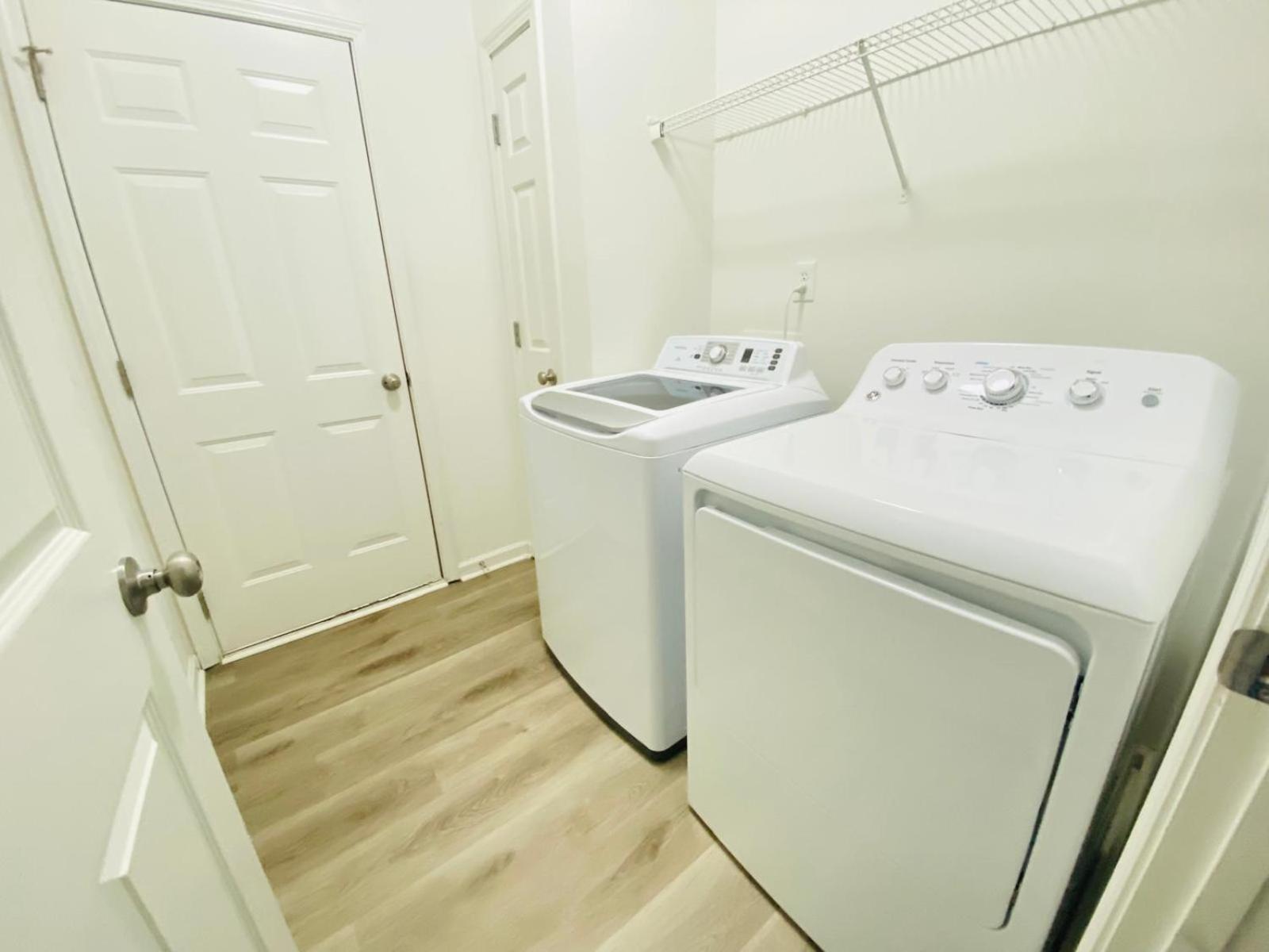 Spacious Room With Shared Bathroom Raleigh Exteriér fotografie